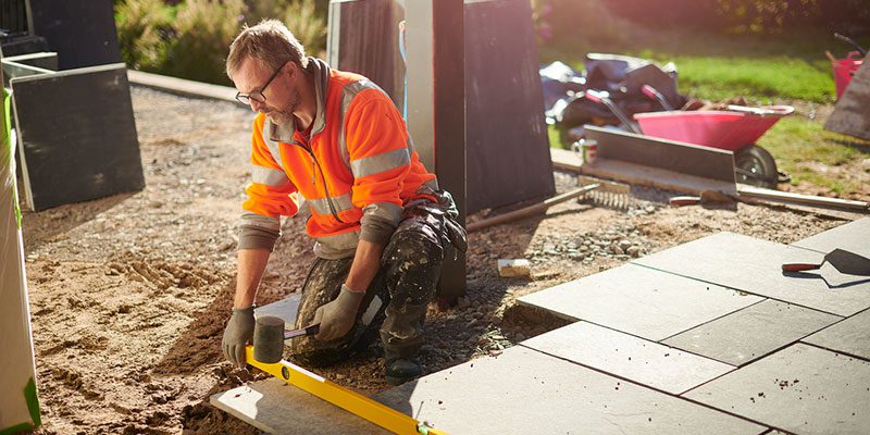 Red Flags to Watch Out for When Choosing a Construction Company